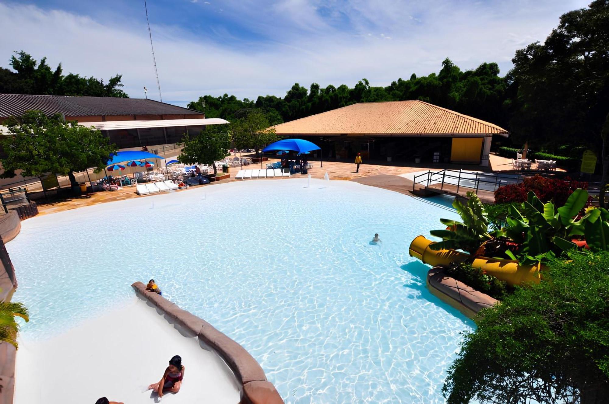 Piazza Diroma Com Acesso Ao Acqua Park Διαμέρισμα Caldas Novas Εξωτερικό φωτογραφία