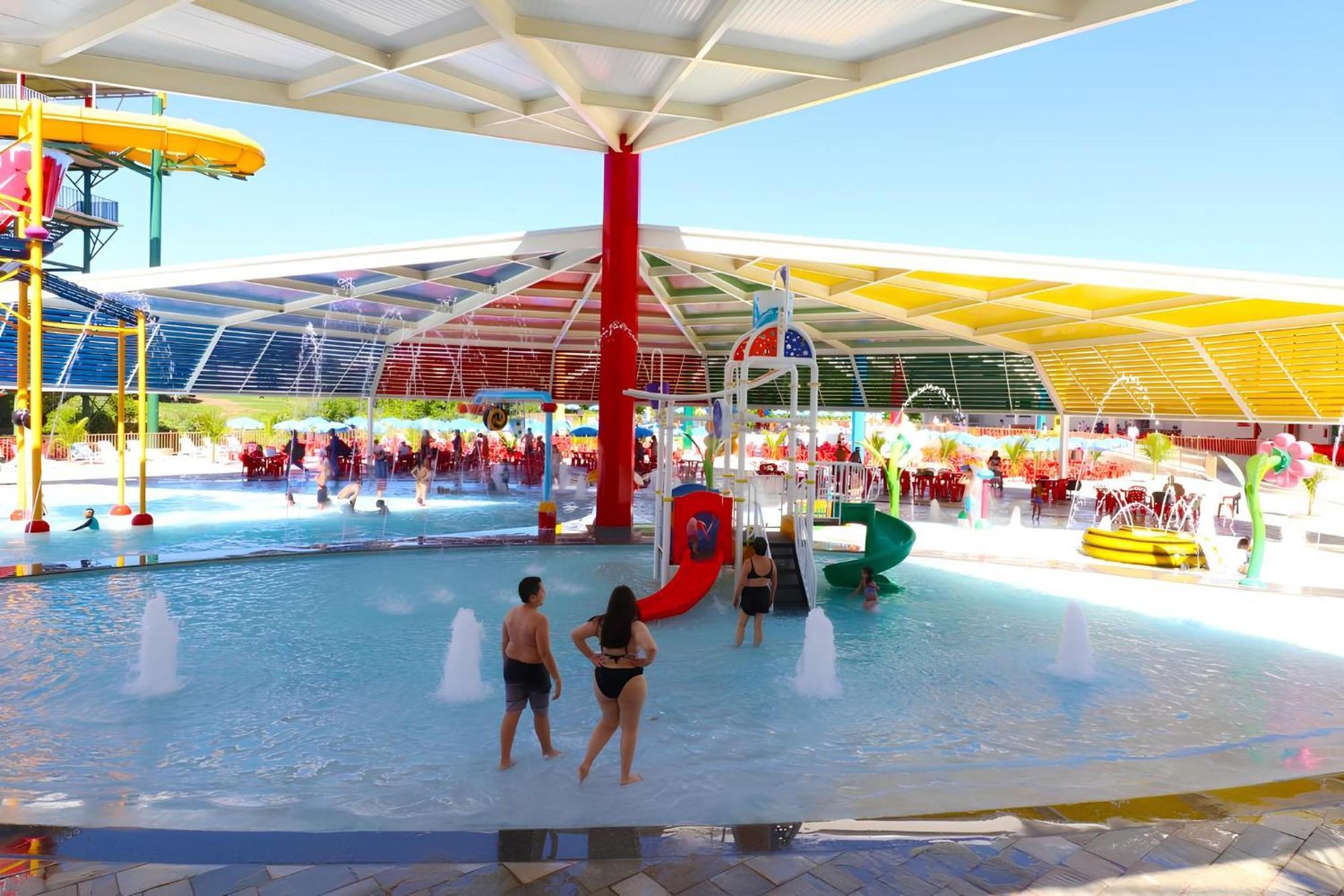 Piazza Diroma Com Acesso Ao Acqua Park Διαμέρισμα Caldas Novas Εξωτερικό φωτογραφία